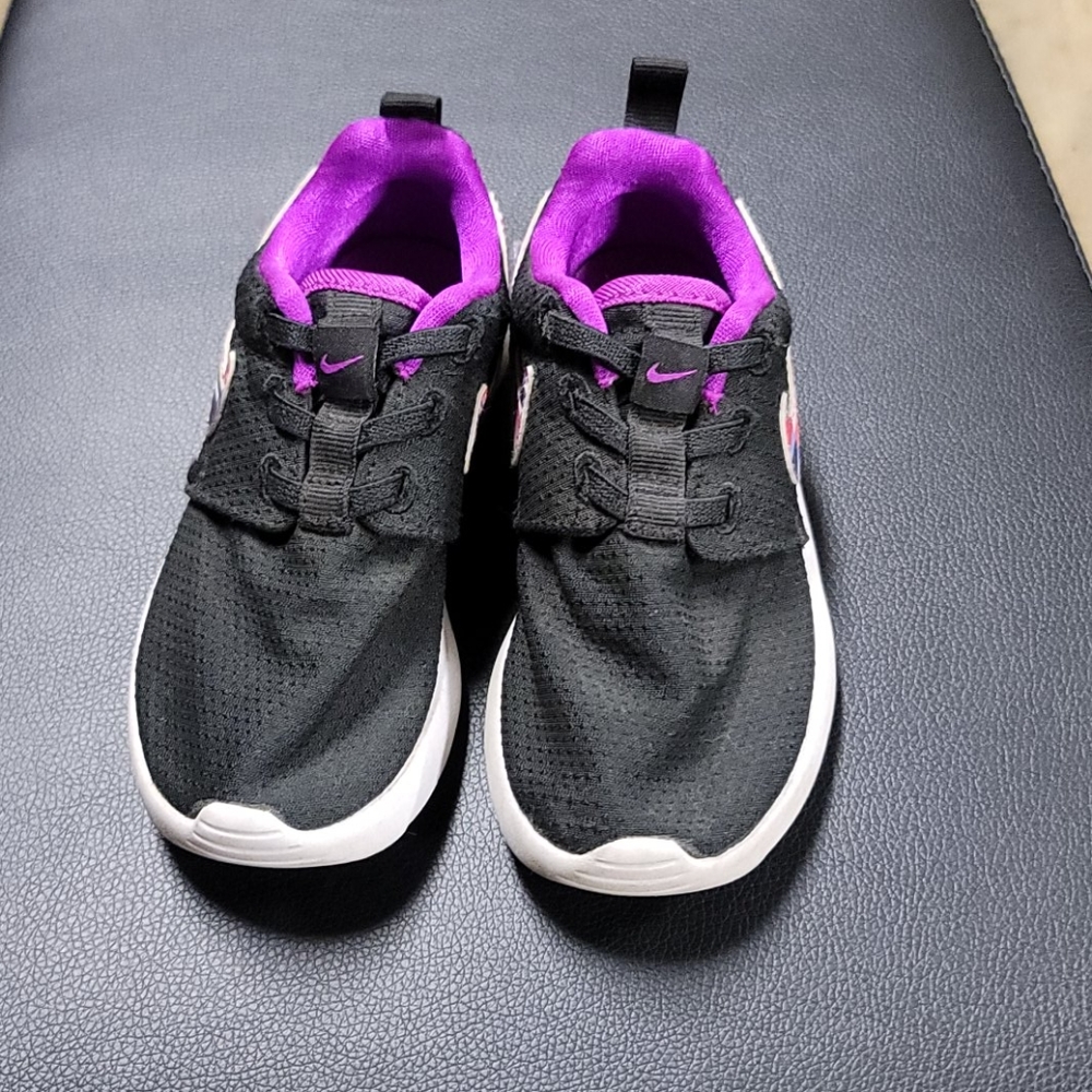 Nike shoes - toddler size 9